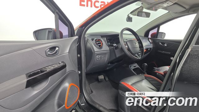 Renault Korea QM3 2015 — photo 10
