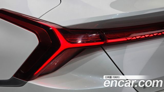 Kia K8 2022 — photo 9