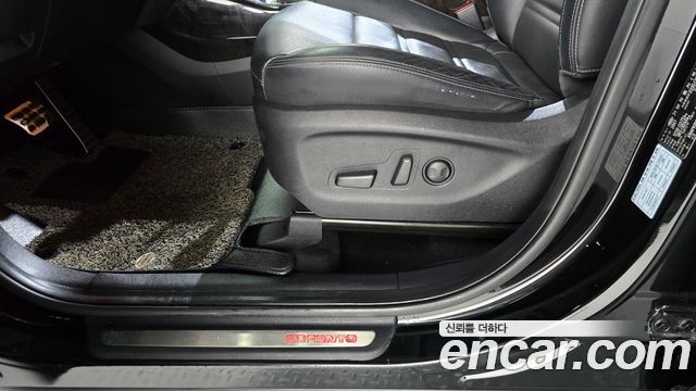 Kia Sorento 2017 — photo 32