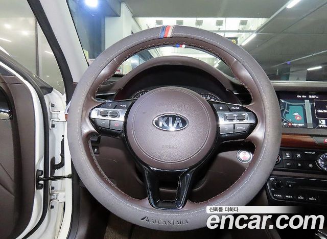 Kia K7 2016 — photo 8