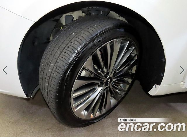 Kia K7 2016 — photo 11