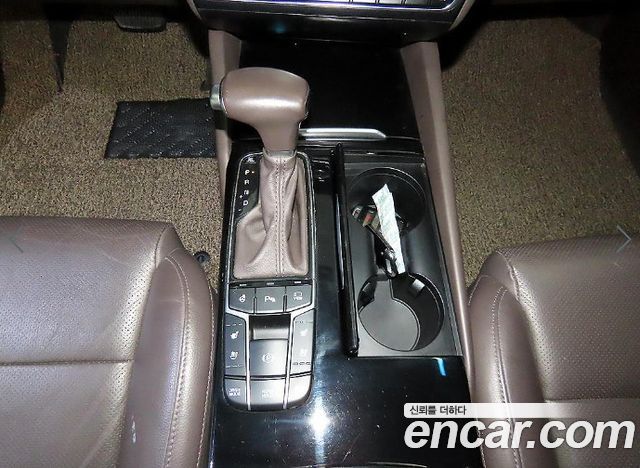 Kia K7 2016 — photo 19