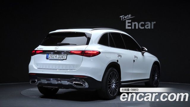 Mercedes-Benz GLC-Class 2023 — photo 2