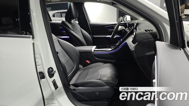 Mercedes-Benz GLC-Class 2023 — photo 18