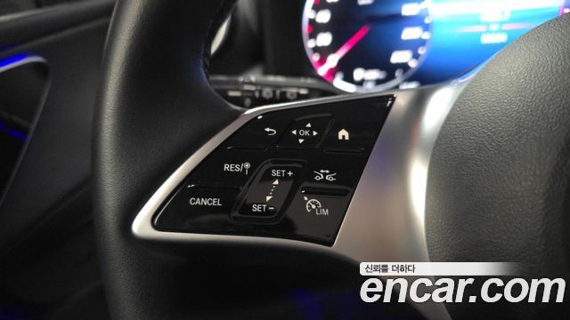 Mercedes-Benz GLC-Class 2023 — photo 29