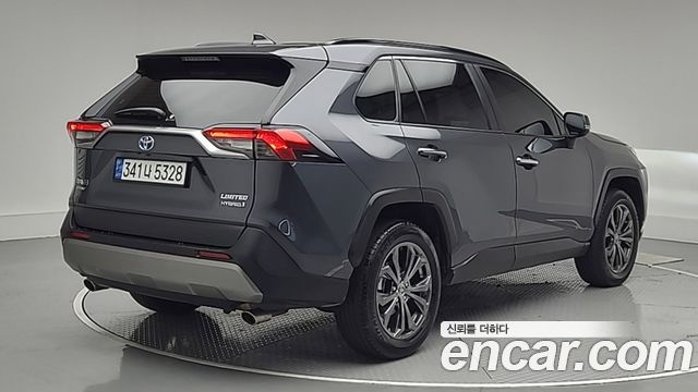 Toyota RAV4 2022 — photo 2
