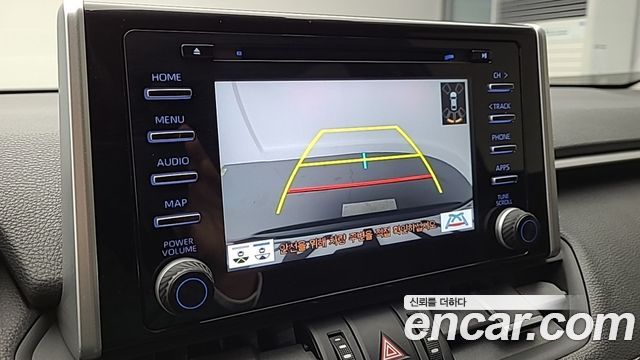 Toyota RAV4 2022 — photo 13