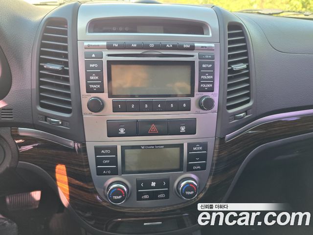 Hyundai Santafe 2011 — photo 13