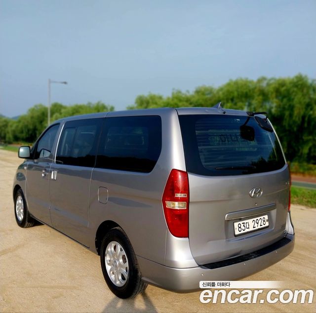 Hyundai Starex 2011 — photo 3
