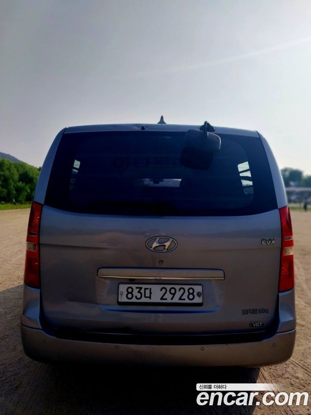 Hyundai Starex 2011 — photo 4