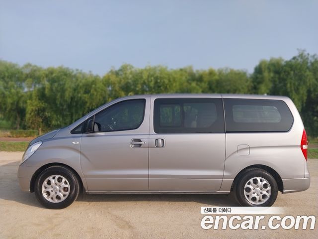 Hyundai Starex 2011 — photo 8