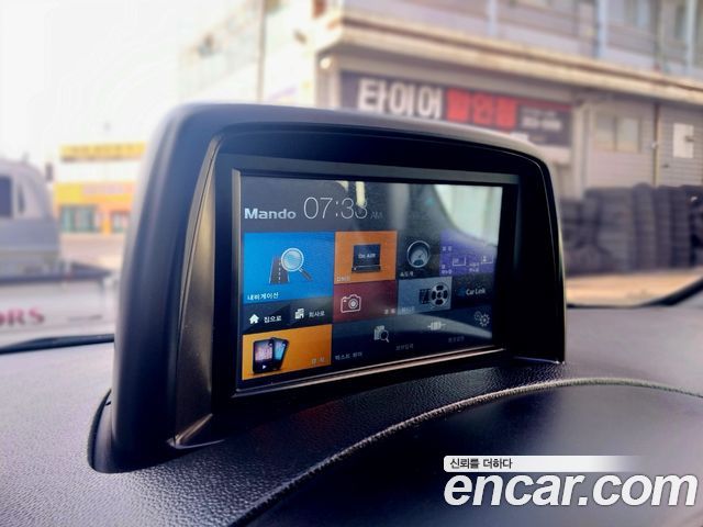 Hyundai Starex 2011 — photo 12