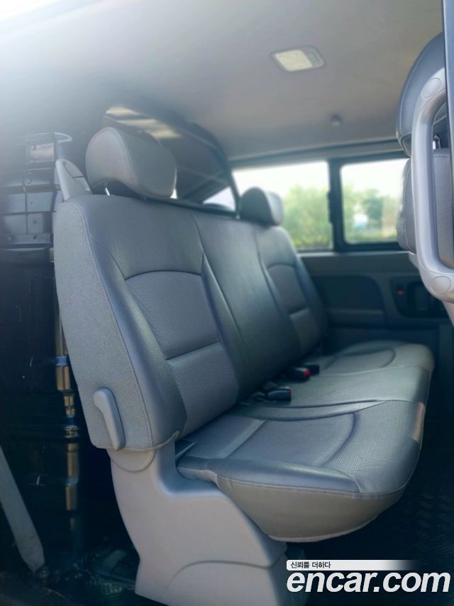 Hyundai Starex 2011 — photo 15