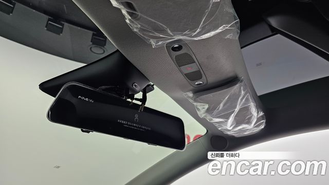 Tesla Model Y 2023 — photo 20