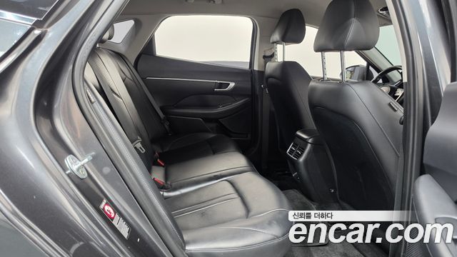 Hyundai Sonata 2020 — photo 12