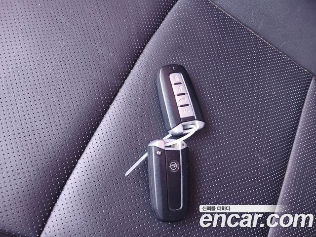 KG Mobility KORANDO 2014 — photo 17