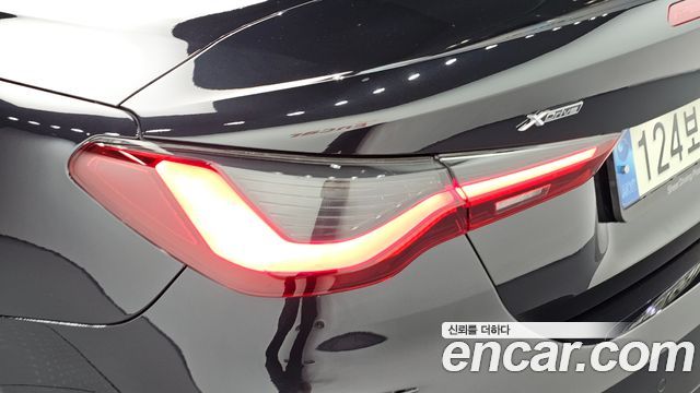 BMW 4-Series 2022 — photo 9