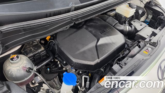 Hyundai Staria 2023 — photo 6