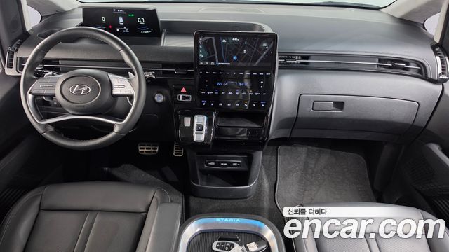 Hyundai Staria 2023 — photo 10
