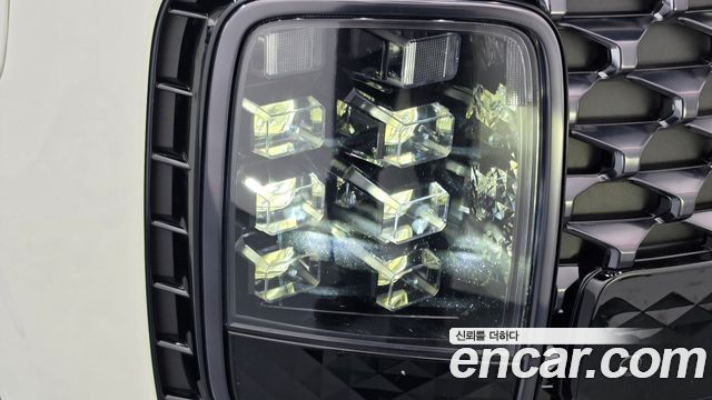 Hyundai Staria 2023 — photo 8