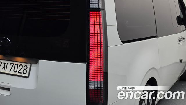 Hyundai Staria 2023 — photo 9