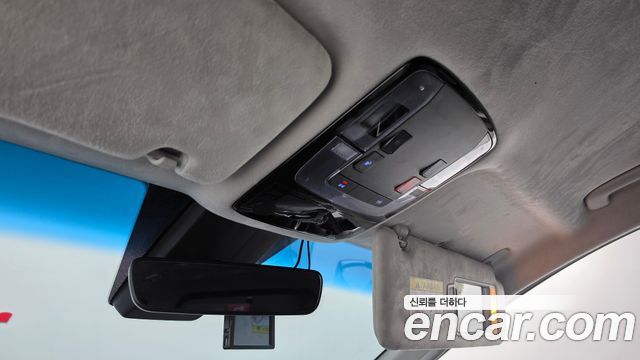 Hyundai Staria 2023 — photo 28