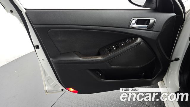 Kia K5 2014 — photo 14