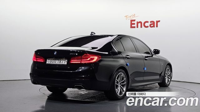 BMW 5-Series 2017 — photo 2