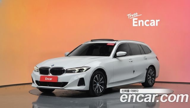 BMW 3-Series 2023 — photo 1