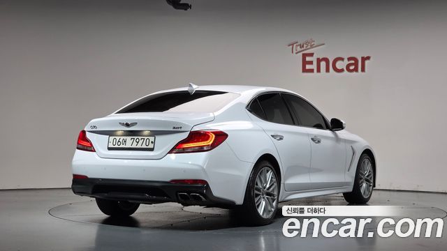 Genesis G70 2019 — photo 2