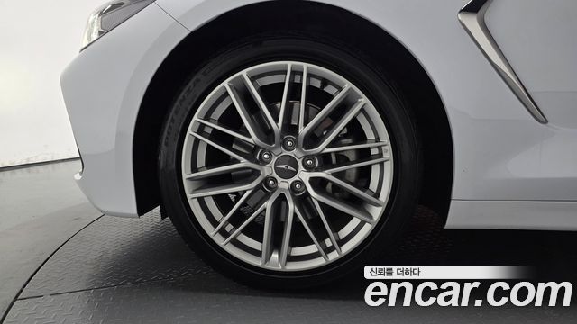 Genesis G70 2019 — photo 5