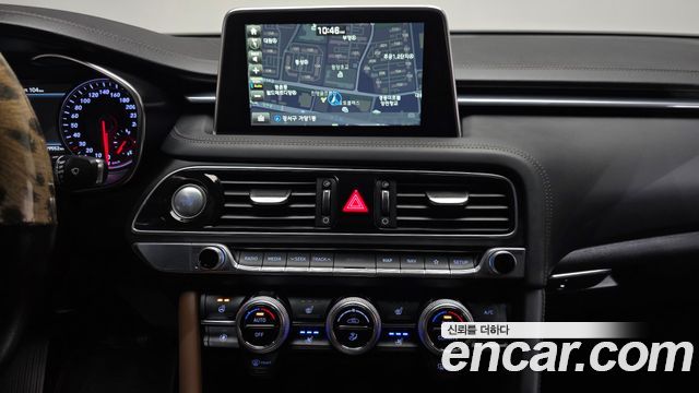 Genesis G70 2019 — photo 20