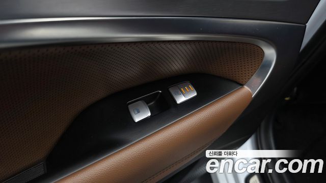 Genesis G70 2019 — photo 25