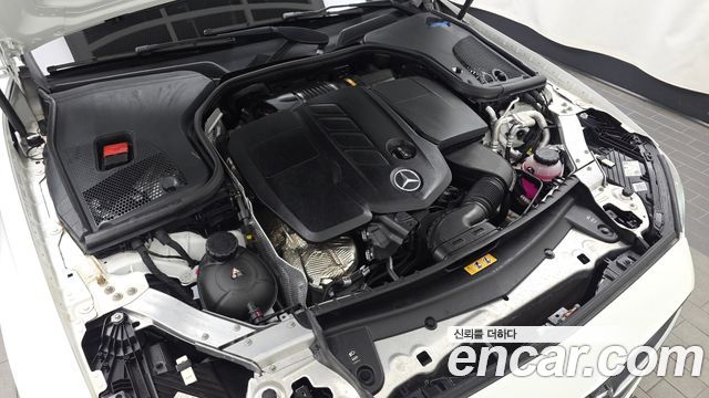 Mercedes-Benz E-Class 2023 — photo 6