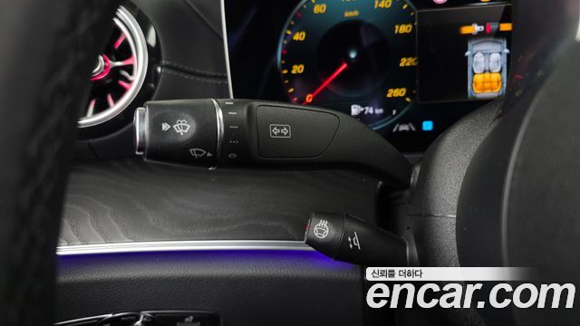 Mercedes-Benz E-Class 2023 — photo 28