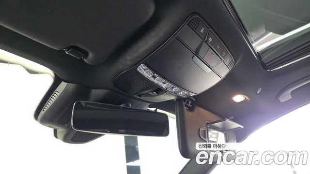 Mercedes-Benz E-Class 2023 — photo 31