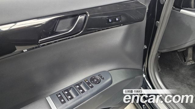 Hyundai Grandeur 2023 — photo 28