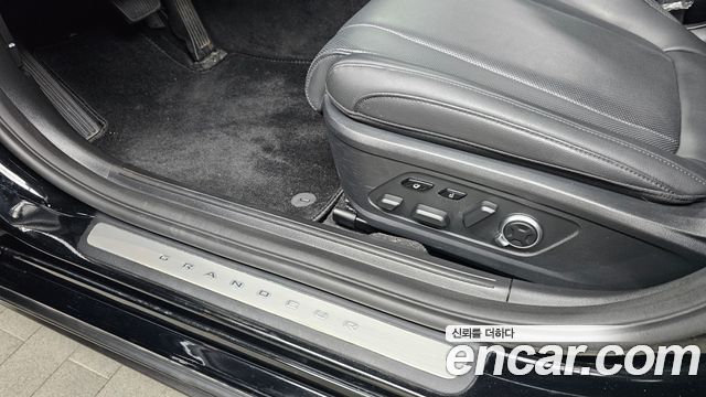 Hyundai Grandeur 2023 — photo 31
