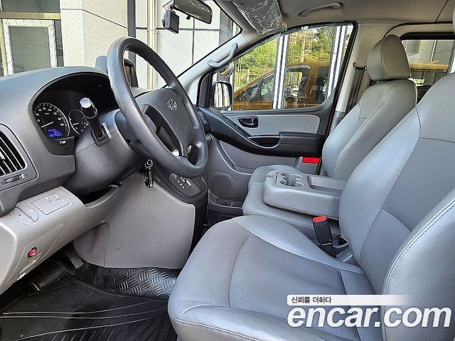 Hyundai Starex 2019 — photo 6