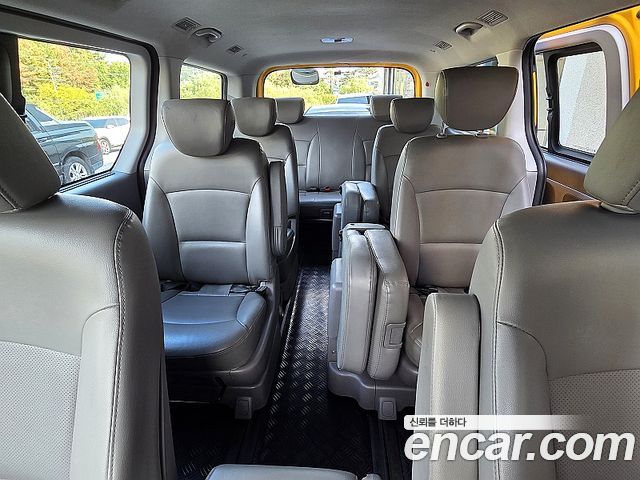 Hyundai Starex 2019 — photo 9