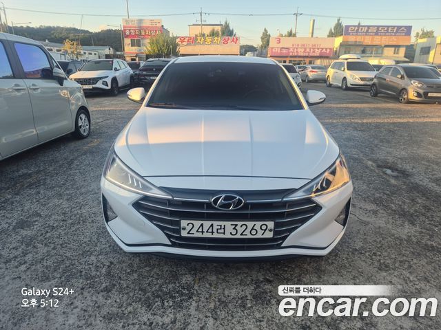 Hyundai AVANTE 2020 — photo 3