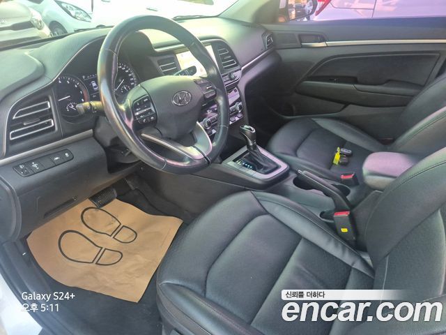 Hyundai AVANTE 2020 — photo 9
