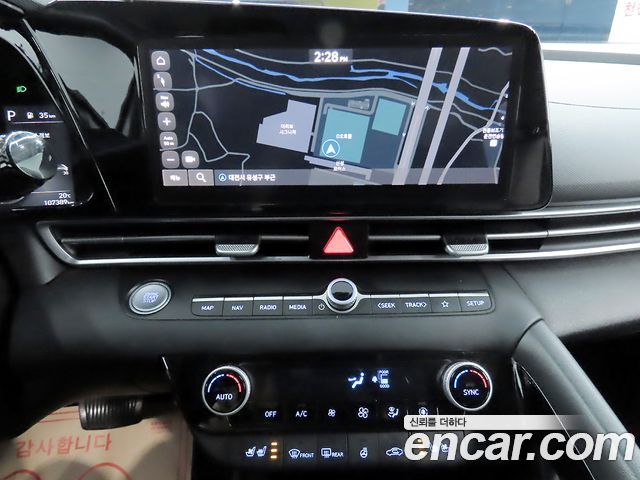 Hyundai AVANTE 2023 — photo 9