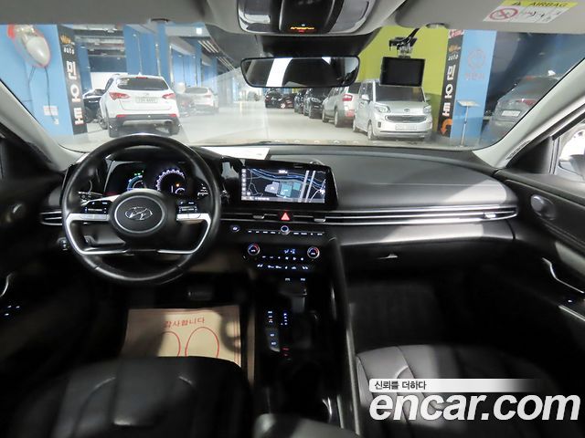 Hyundai AVANTE 2023 — photo 16