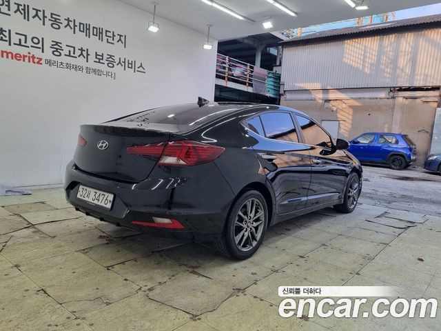 Hyundai AVANTE 2019 — photo 4