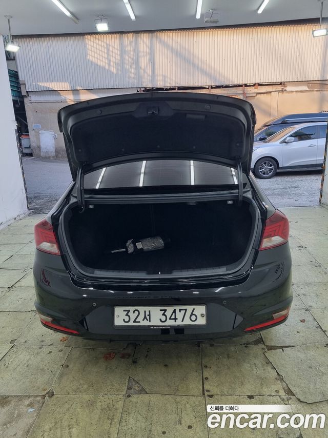 Hyundai AVANTE 2019 — photo 5