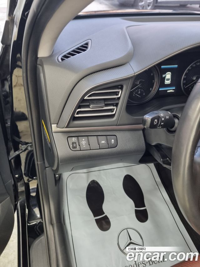 Hyundai AVANTE 2019 — photo 9
