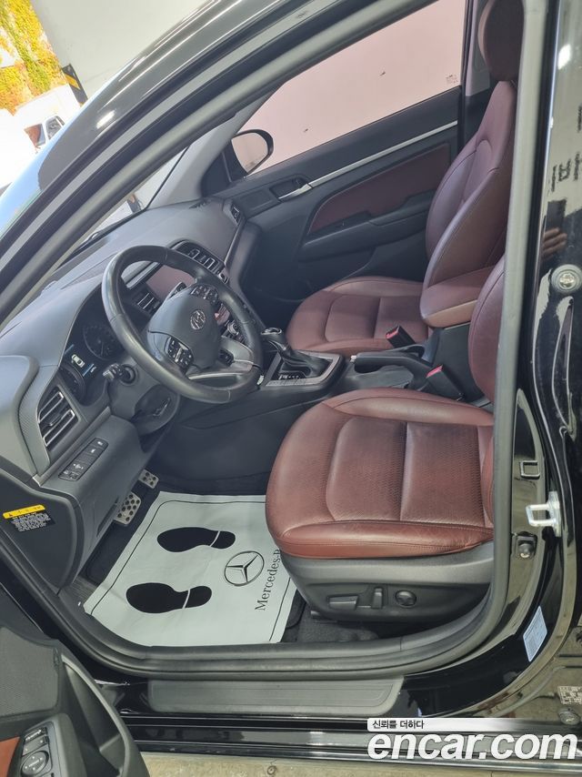 Hyundai AVANTE 2019 — photo 10