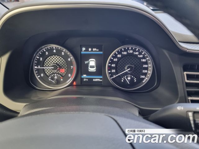 Hyundai AVANTE 2019 — photo 11