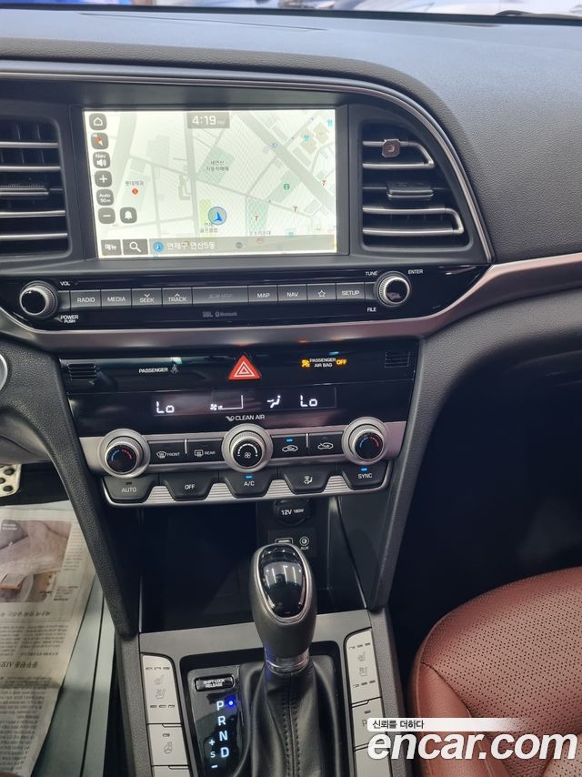 Hyundai AVANTE 2019 — photo 12